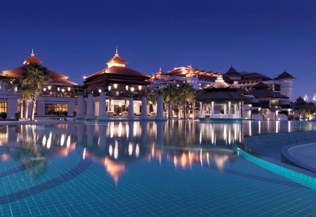 Anantara Dubai _Main Pool by Night